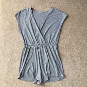 🌷 UO ecoté Romper